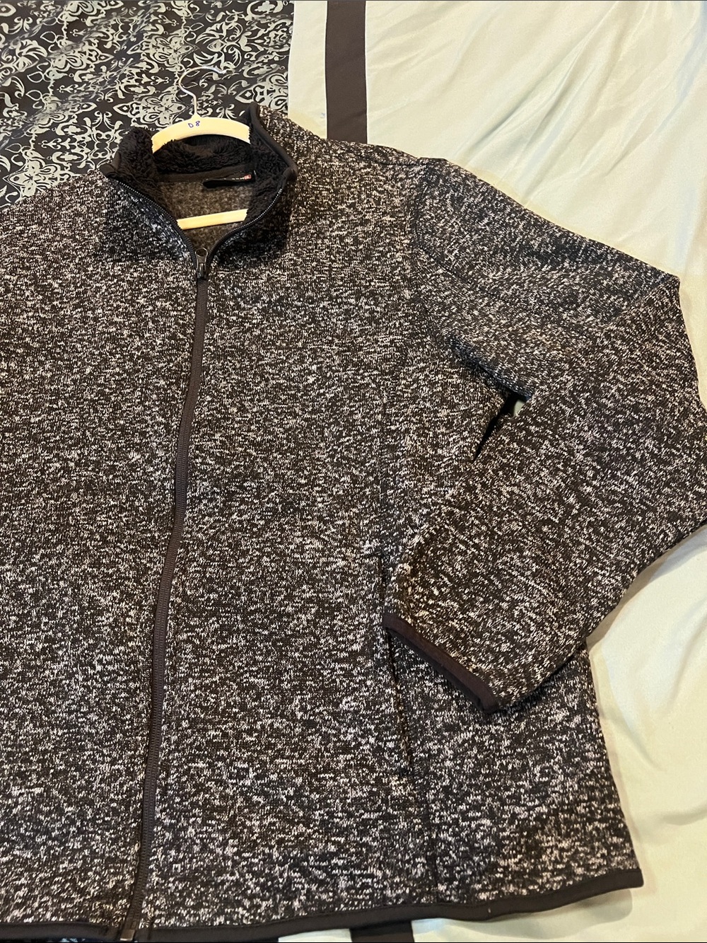 Swiss Tech Black & White Lightweight Full-Zip Shirt Jacket